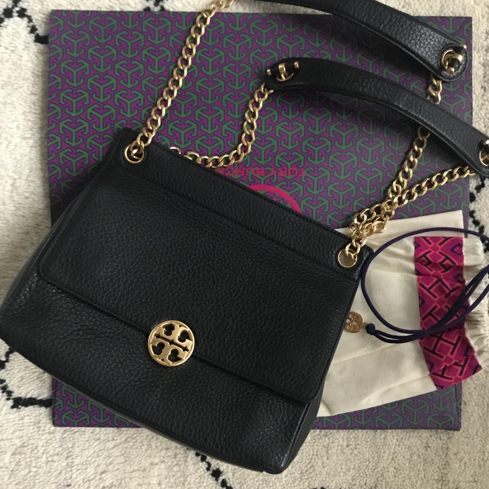 Tory Burch Chelsea Flap Shoulder Bag - Black